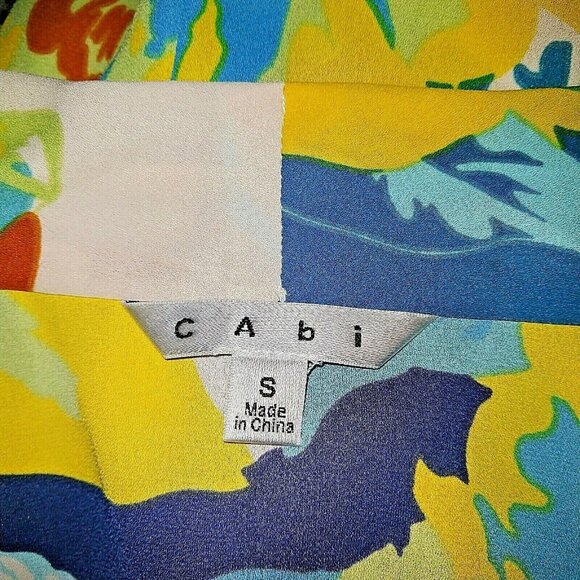 CAbi Blossom Floral Drape Faux Wrap Top Blouse Multicolor Women Size Sma… - Picture 5 of 7